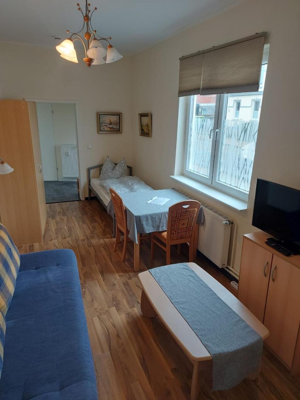 Luetzowstrasse 2 Apartment
